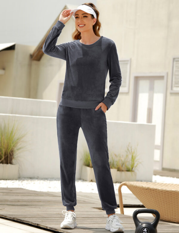 Totatuit Track Suits for Women Set Velour Sweatsuits 2 Piece Jogging Suits Loungwear Velvet Sweatpants with Pockets - Image 3